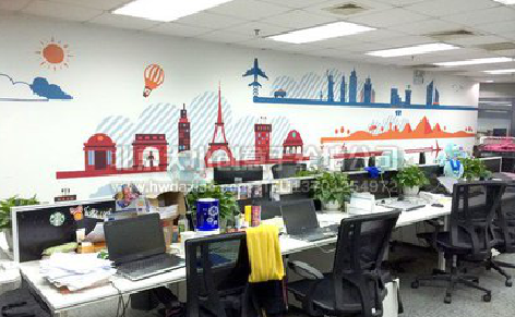 三都教你设计办公室墙绘的方法。